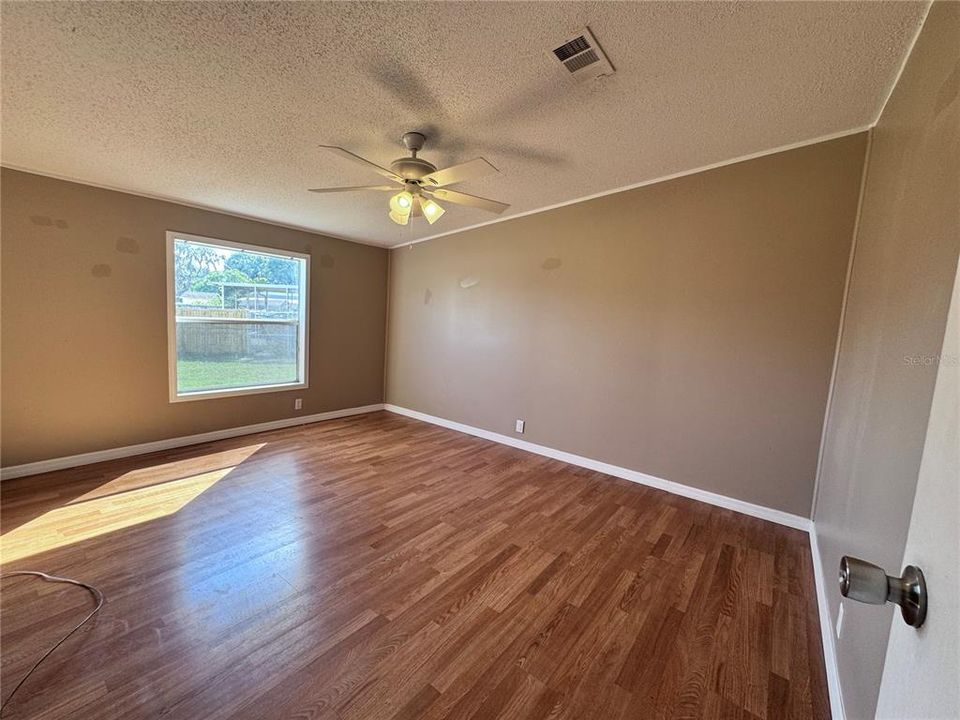 For Sale: $279,000 (4 beds, 3 baths, 2340 Square Feet)