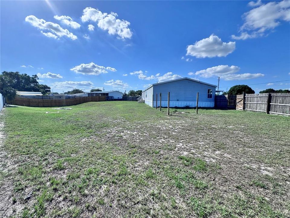 For Sale: $279,000 (4 beds, 3 baths, 2340 Square Feet)