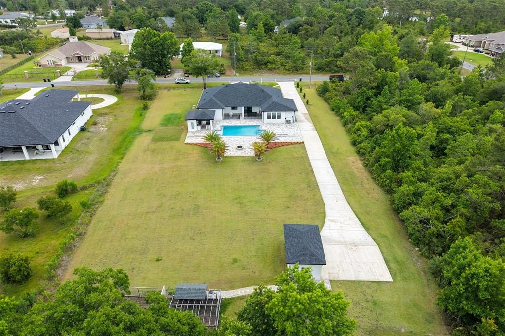 Activo con contrato: $914,990 (4 camas, 4 baños, 3516 Pies cuadrados)