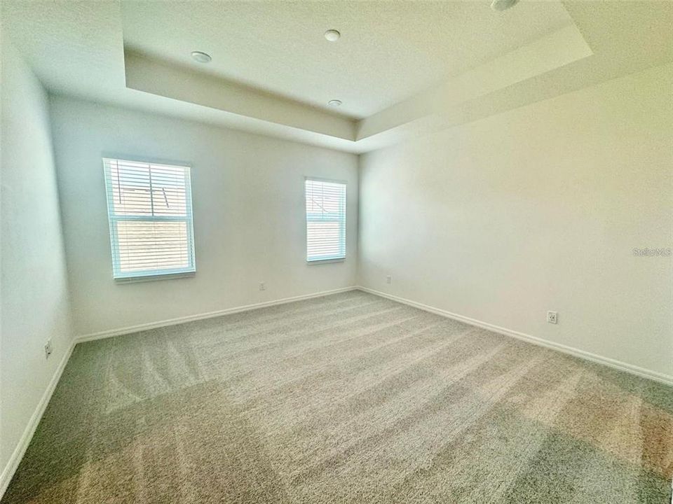 Active With Contract: $2,750 (3 beds, 2 baths, 1710 Square Feet)