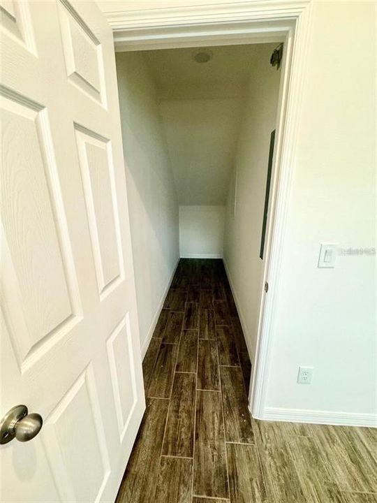 Active With Contract: $2,750 (3 beds, 2 baths, 1710 Square Feet)