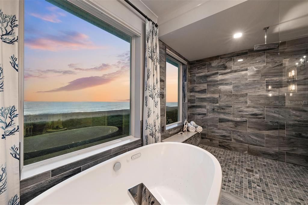 For Sale: $3,650,000 (5 beds, 5 baths, 4436 Square Feet)