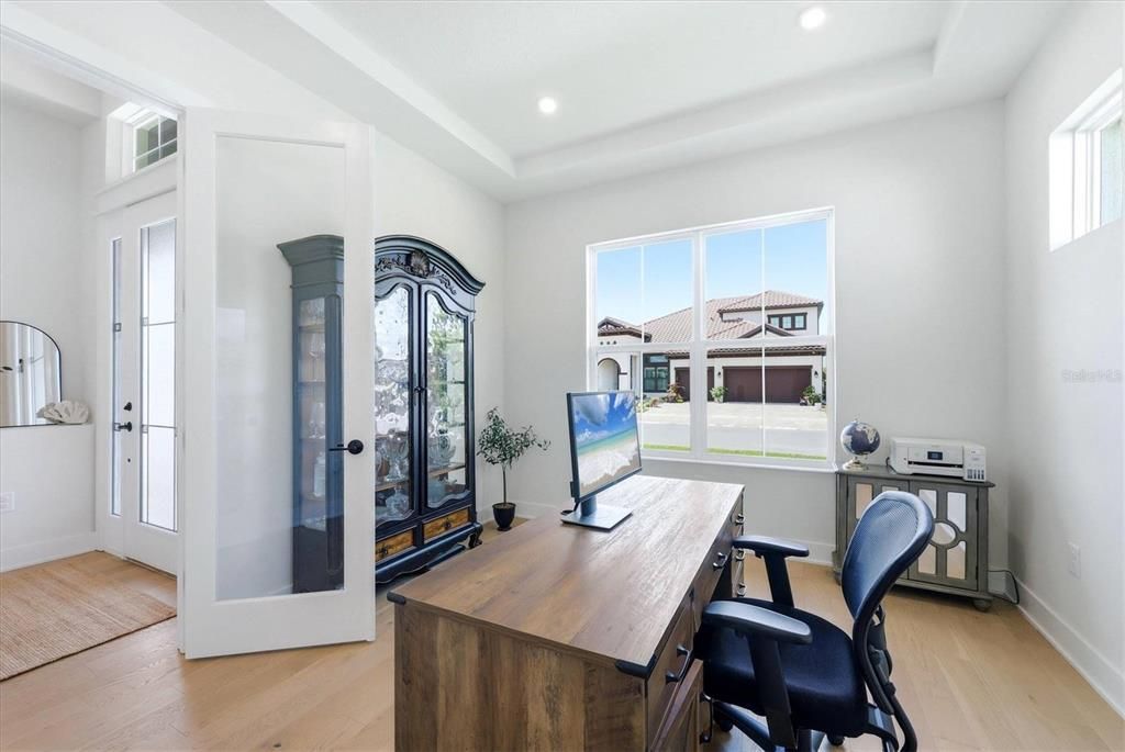 En Venta: $1,375,000 (4 camas, 3 baños, 3308 Pies cuadrados)