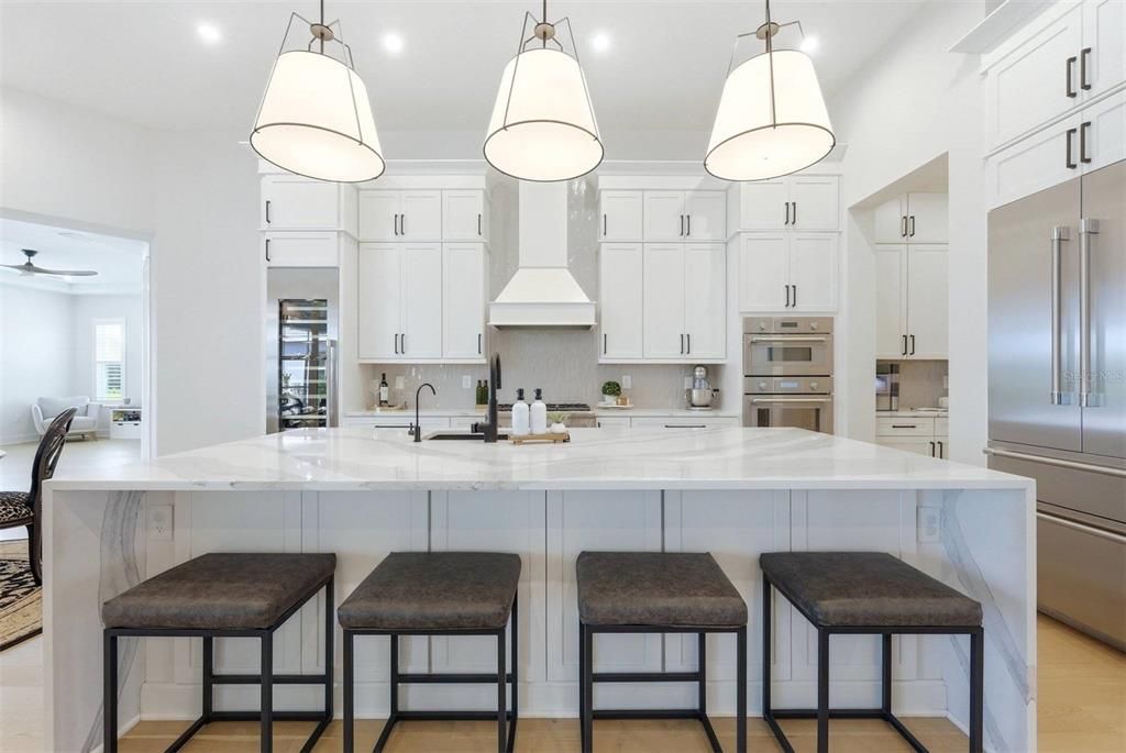 En Venta: $1,375,000 (4 camas, 3 baños, 3308 Pies cuadrados)