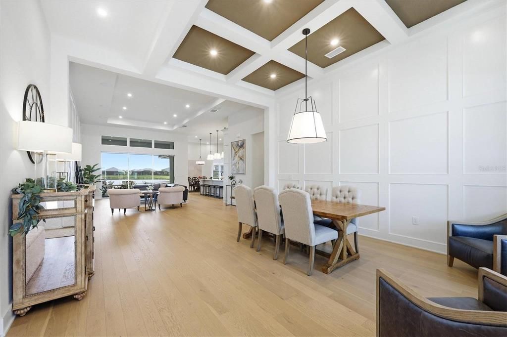 En Venta: $1,375,000 (4 camas, 3 baños, 3308 Pies cuadrados)