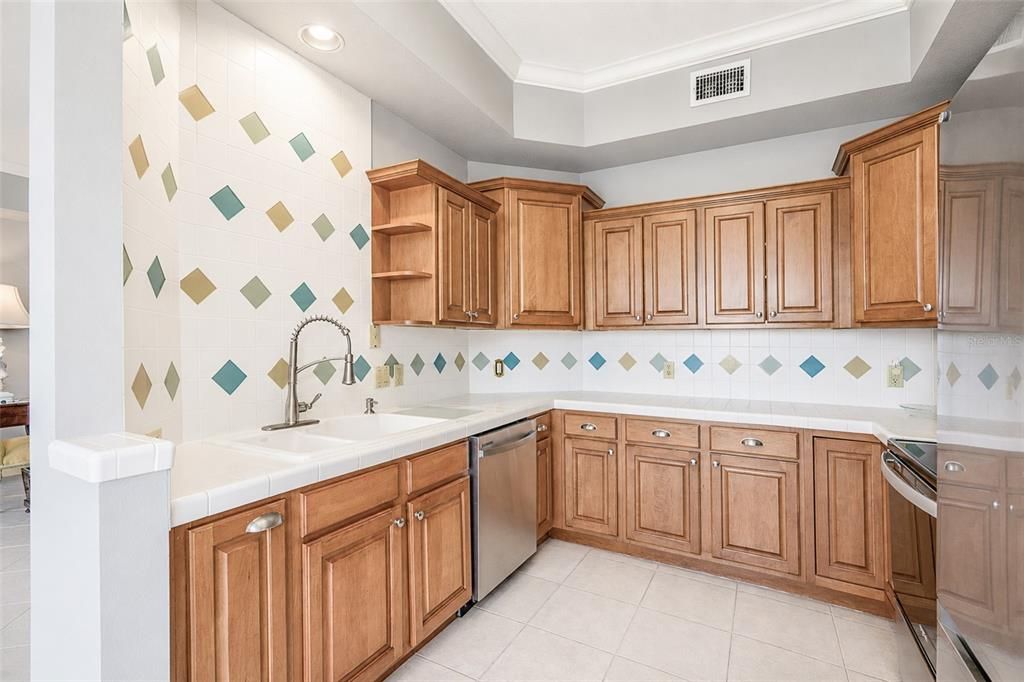 For Sale: $285,000 (3 beds, 2 baths, 1824 Square Feet)