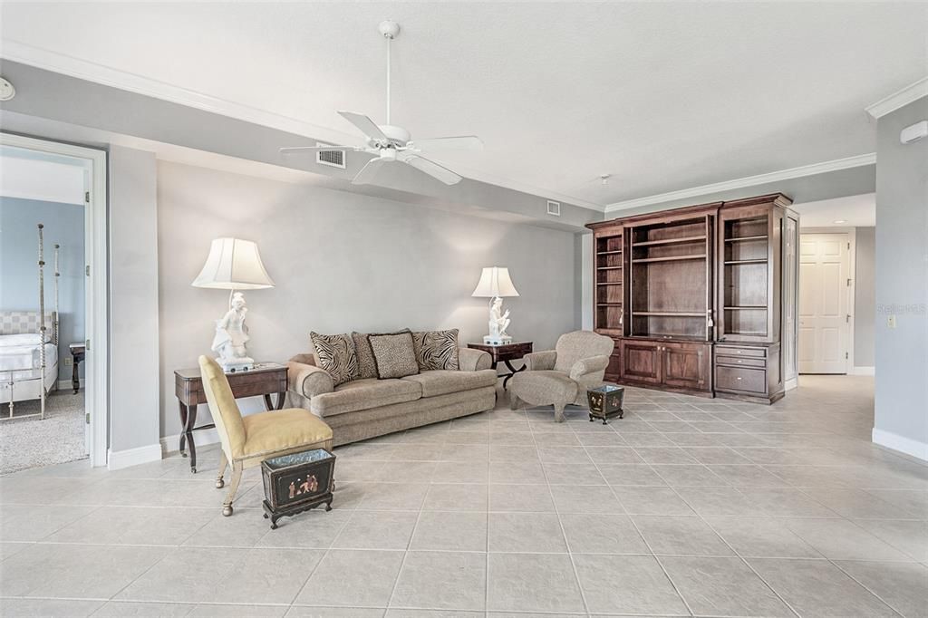 For Sale: $285,000 (3 beds, 2 baths, 1824 Square Feet)