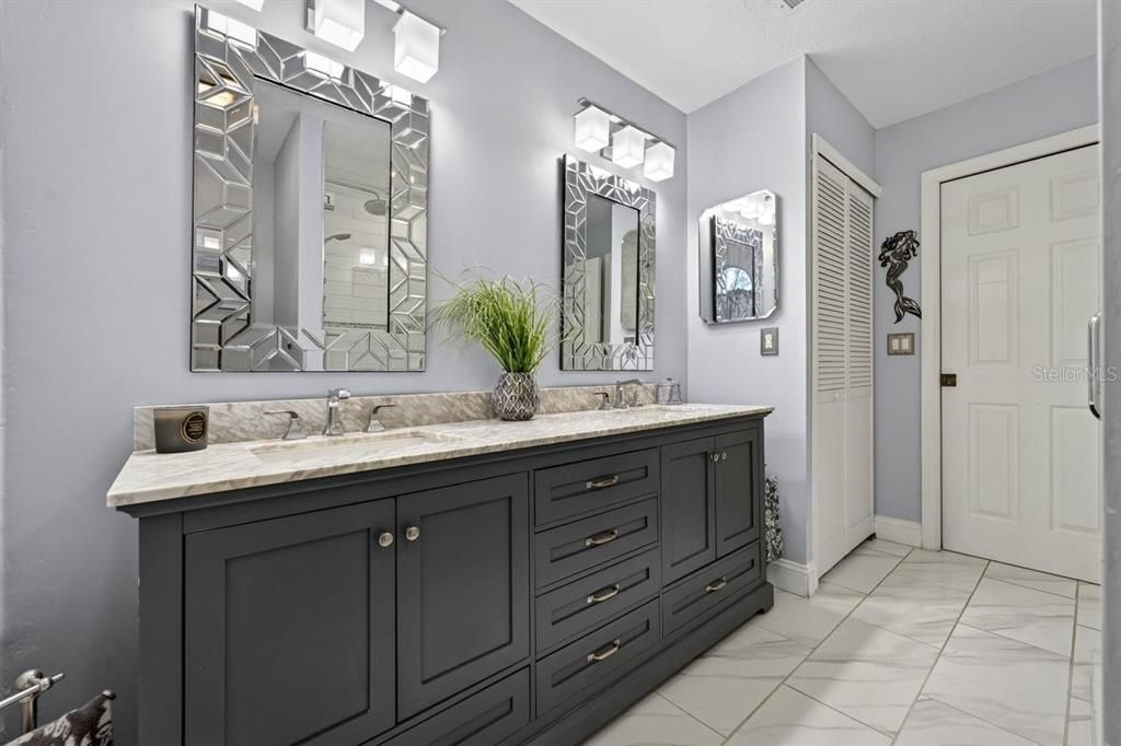 En Venta: $699,900 (3 camas, 2 baños, 1806 Pies cuadrados)