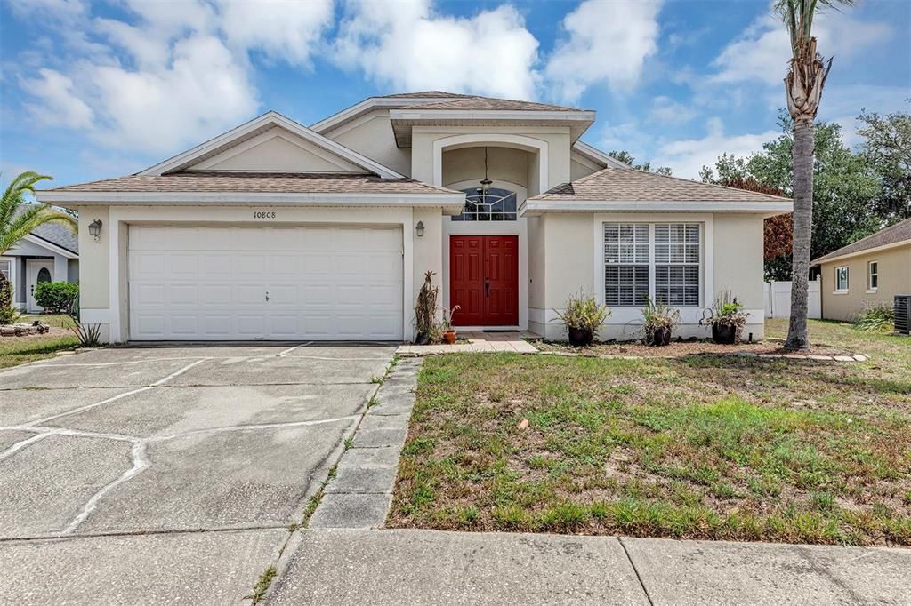 Activo con contrato: $399,900 (3 camas, 2 baños, 1817 Pies cuadrados)