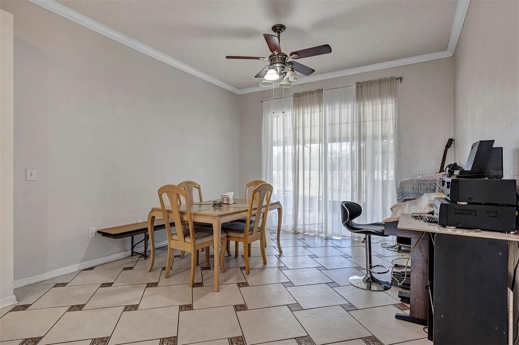 Activo con contrato: $399,900 (3 camas, 2 baños, 1817 Pies cuadrados)