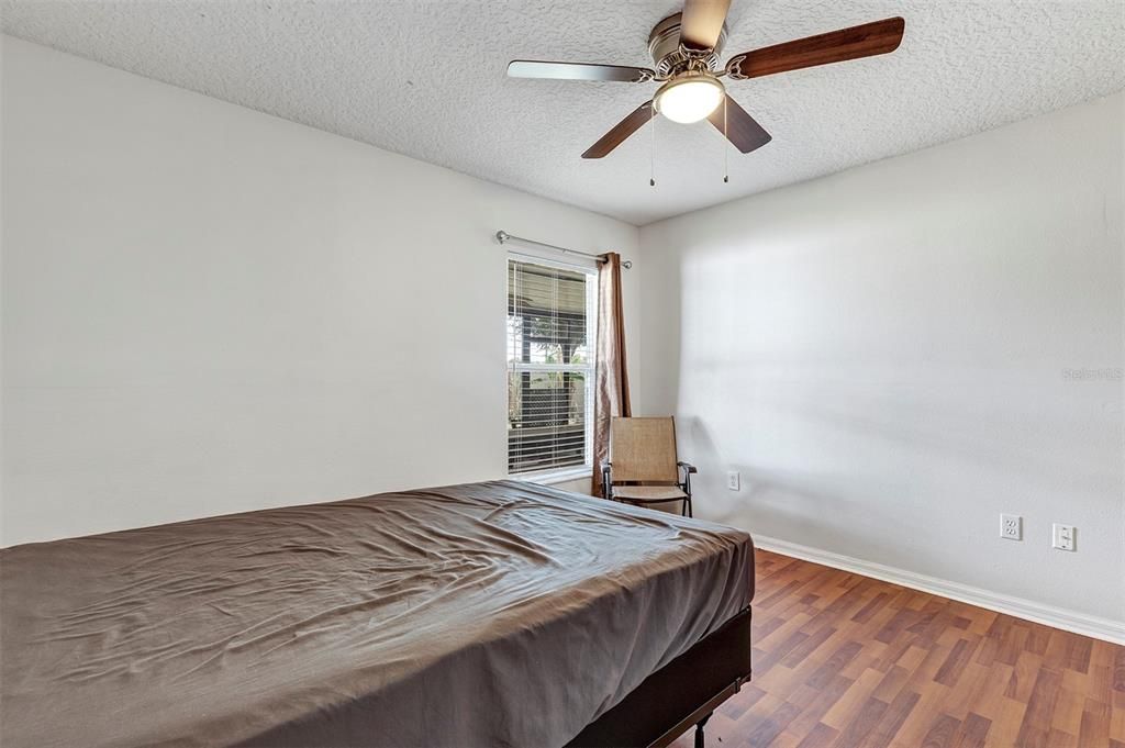 Activo con contrato: $399,900 (3 camas, 2 baños, 1817 Pies cuadrados)