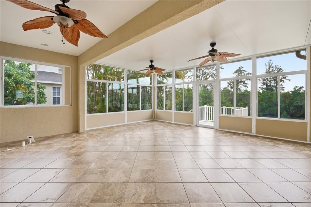 For Rent: $2,650 (3 beds, 2 baths, 2304 Square Feet)