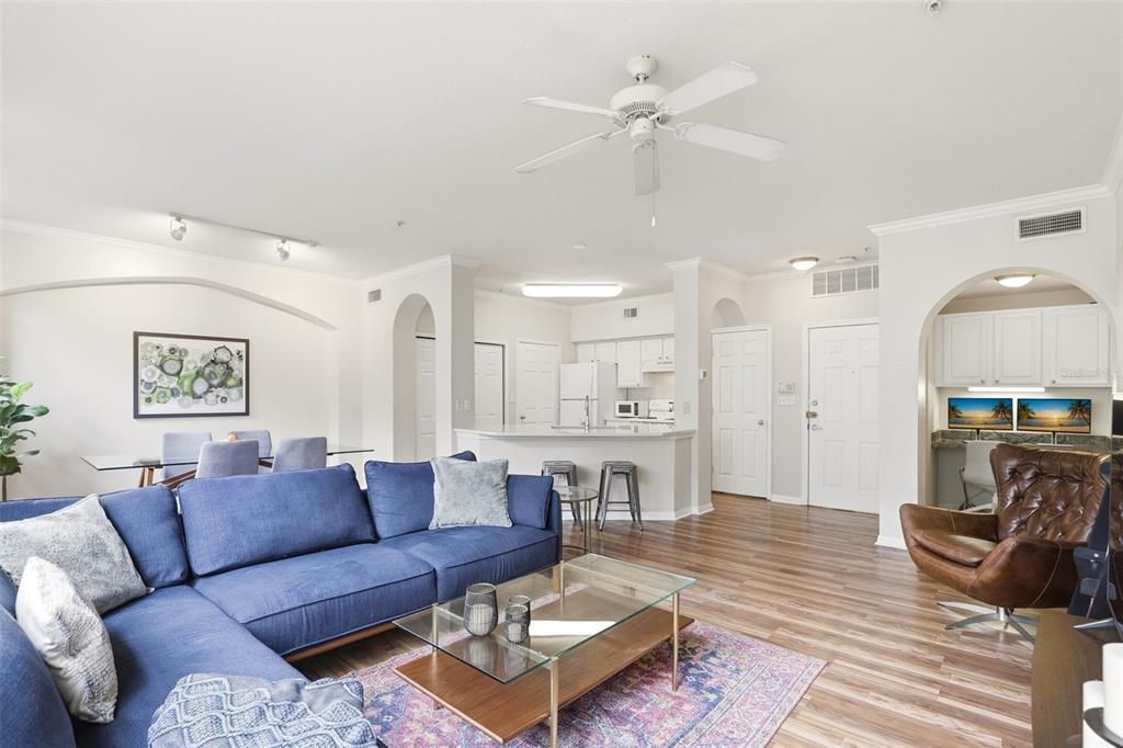 Activo con contrato: $179,000 (1 camas, 1 baños, 927 Pies cuadrados)