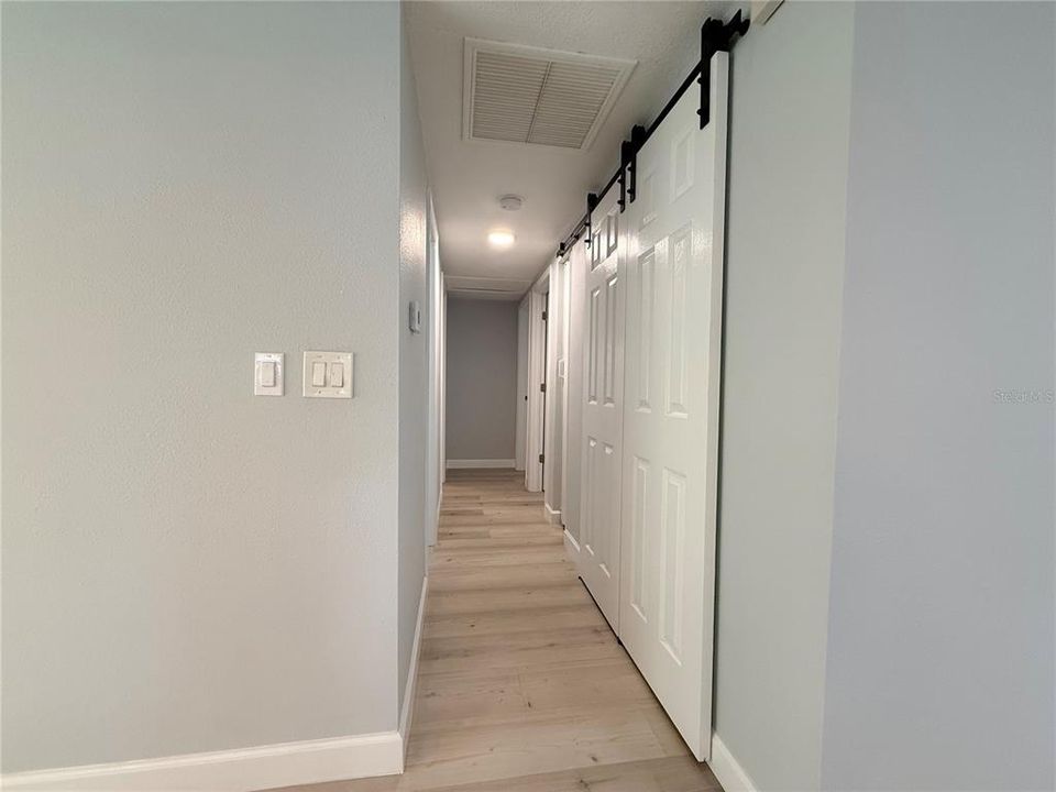 Activo con contrato: $369,000 (3 camas, 2 baños, 1048 Pies cuadrados)