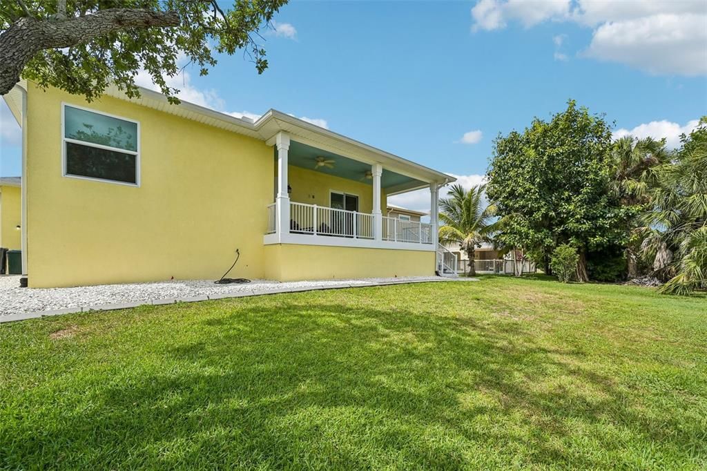 For Sale: $999,900 (3 beds, 2 baths, 2386 Square Feet)