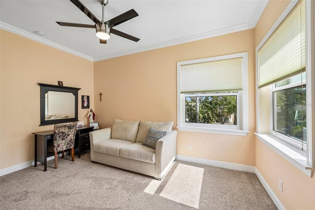 For Sale: $999,900 (3 beds, 2 baths, 2386 Square Feet)
