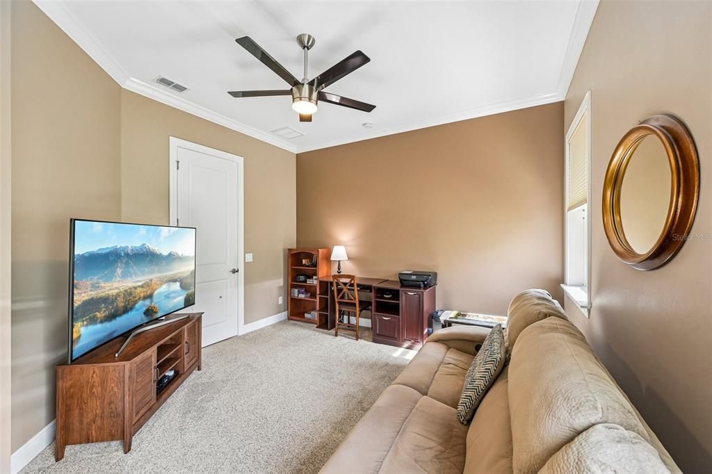For Sale: $999,900 (3 beds, 2 baths, 2386 Square Feet)