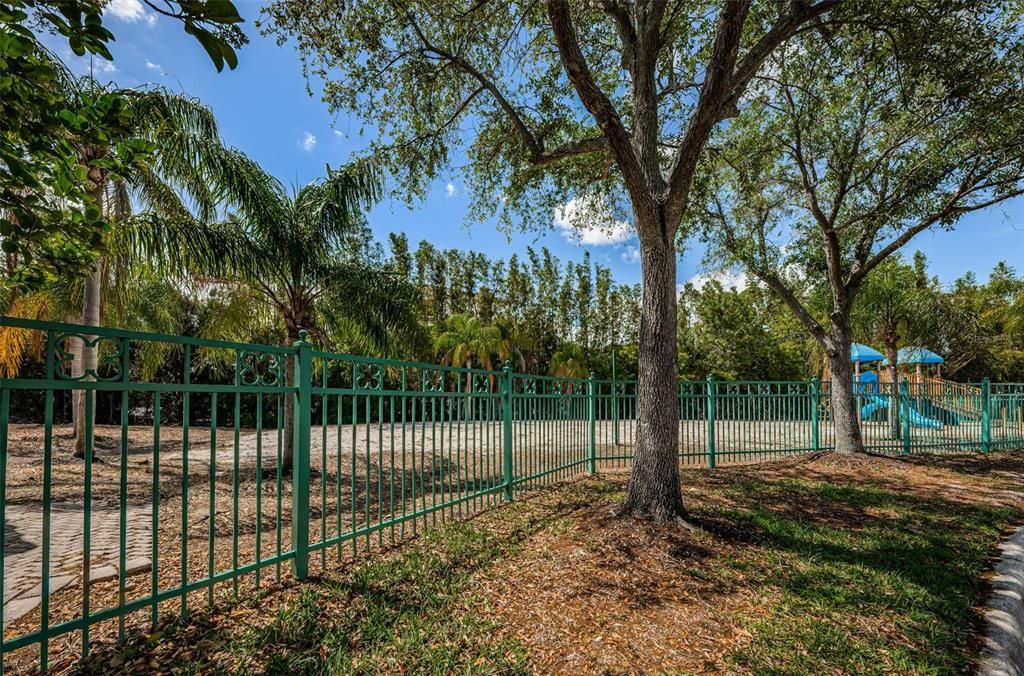 Activo con contrato: $259,900 (2 camas, 2 baños, 1443 Pies cuadrados)