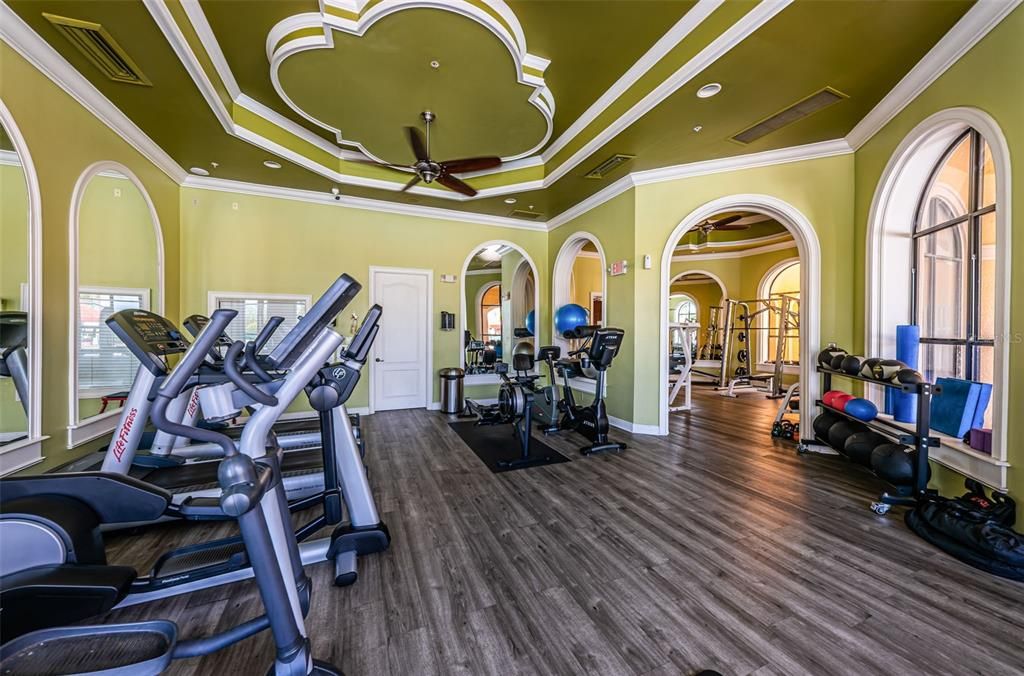 Activo con contrato: $259,900 (2 camas, 2 baños, 1443 Pies cuadrados)