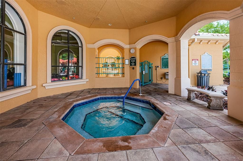 Activo con contrato: $259,900 (2 camas, 2 baños, 1443 Pies cuadrados)
