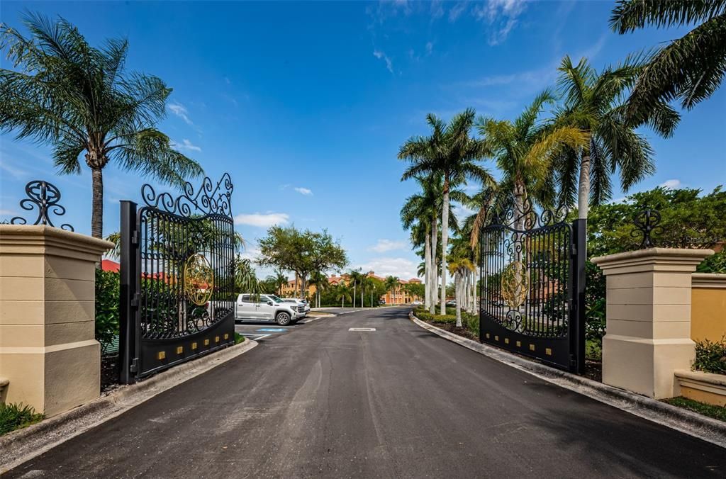 Activo con contrato: $259,900 (2 camas, 2 baños, 1443 Pies cuadrados)