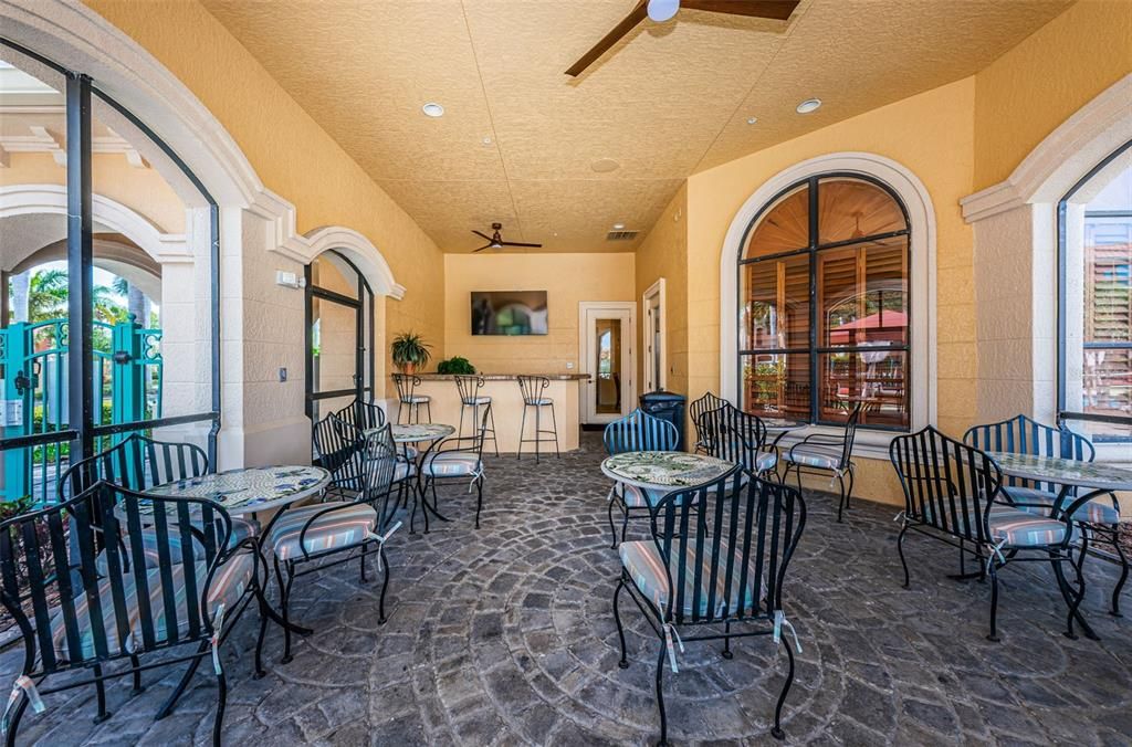 Activo con contrato: $259,900 (2 camas, 2 baños, 1443 Pies cuadrados)