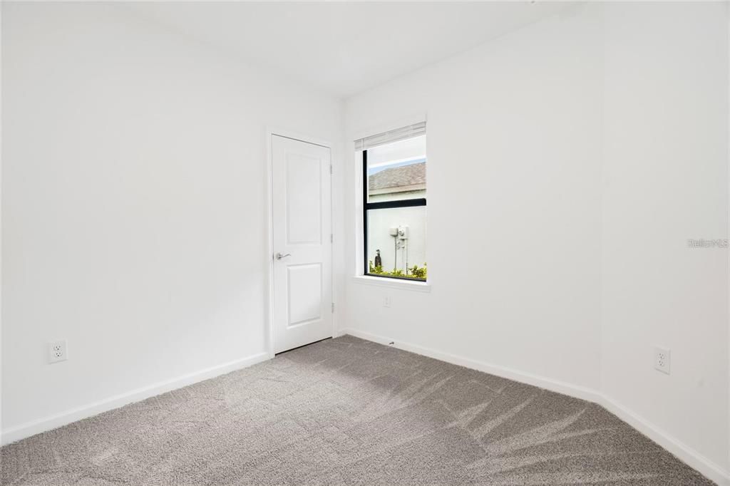 В аренду: $2,800 (3 спален, 2 ванн, 1245 Квадратных фут)