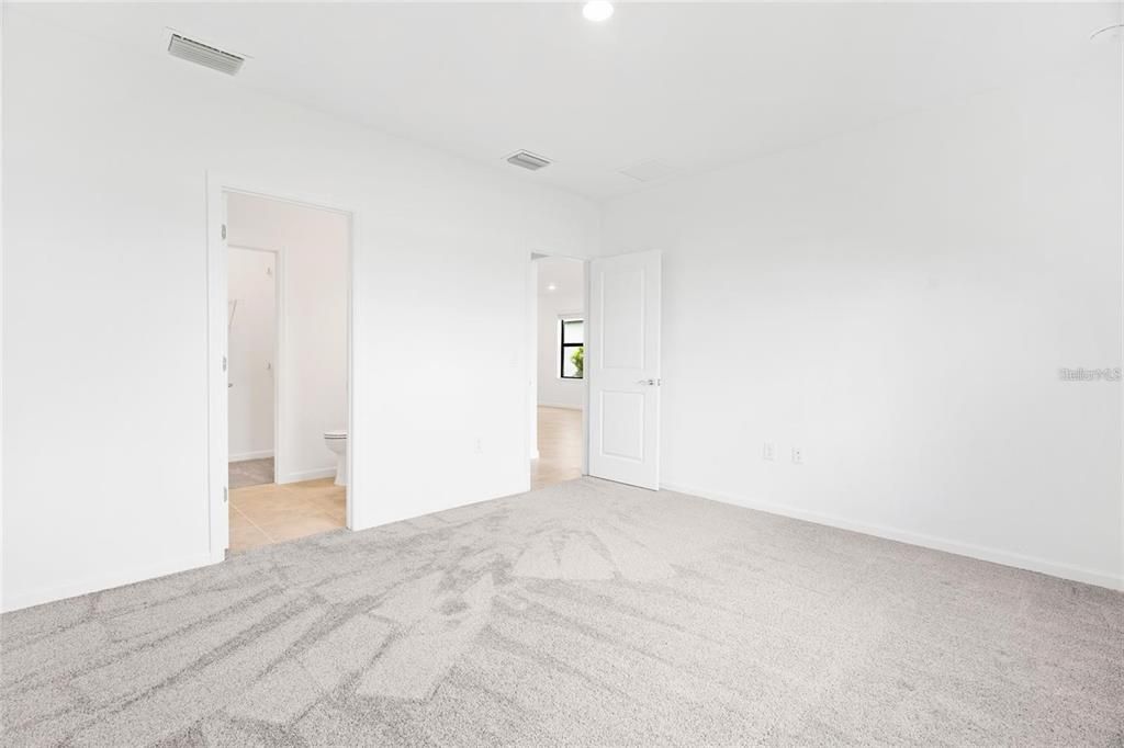В аренду: $2,800 (3 спален, 2 ванн, 1245 Квадратных фут)