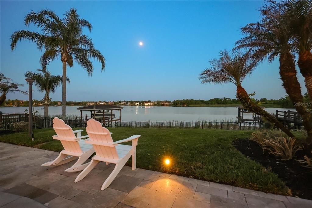 For Sale: $2,225,000 (4 beds, 5 baths, 5722 Square Feet)