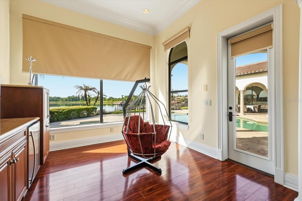 For Sale: $2,225,000 (4 beds, 5 baths, 5722 Square Feet)