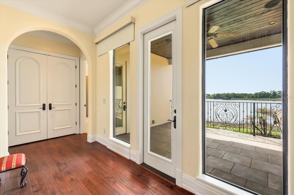 For Sale: $2,225,000 (4 beds, 5 baths, 5722 Square Feet)