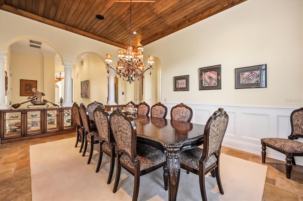 For Sale: $2,225,000 (4 beds, 5 baths, 5722 Square Feet)