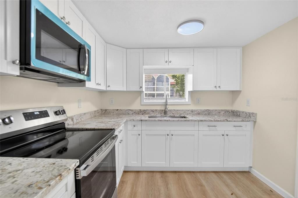 Activo con contrato: $259,999 (3 camas, 2 baños, 1020 Pies cuadrados)