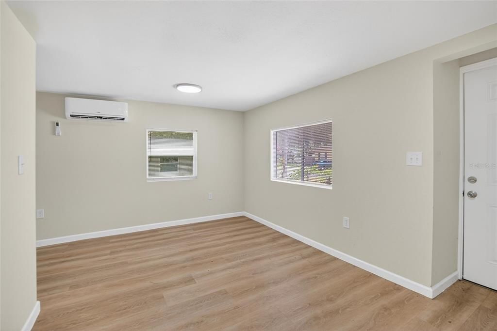 Activo con contrato: $259,999 (3 camas, 2 baños, 1020 Pies cuadrados)