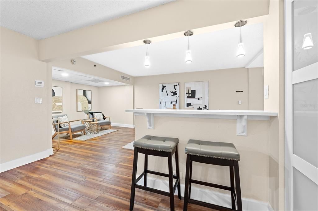 For Sale: $234,500 (2 beds, 2 baths, 1392 Square Feet)