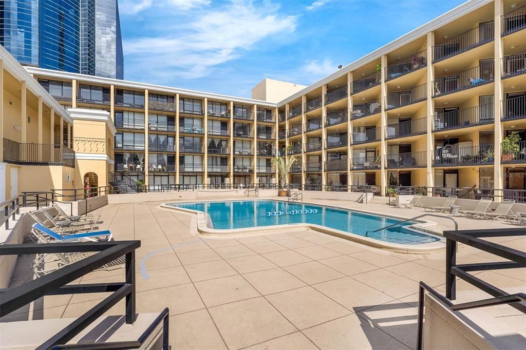 For Sale: $234,500 (2 beds, 2 baths, 1392 Square Feet)