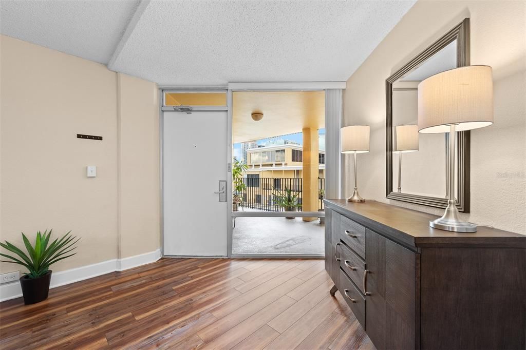 For Sale: $234,500 (2 beds, 2 baths, 1392 Square Feet)