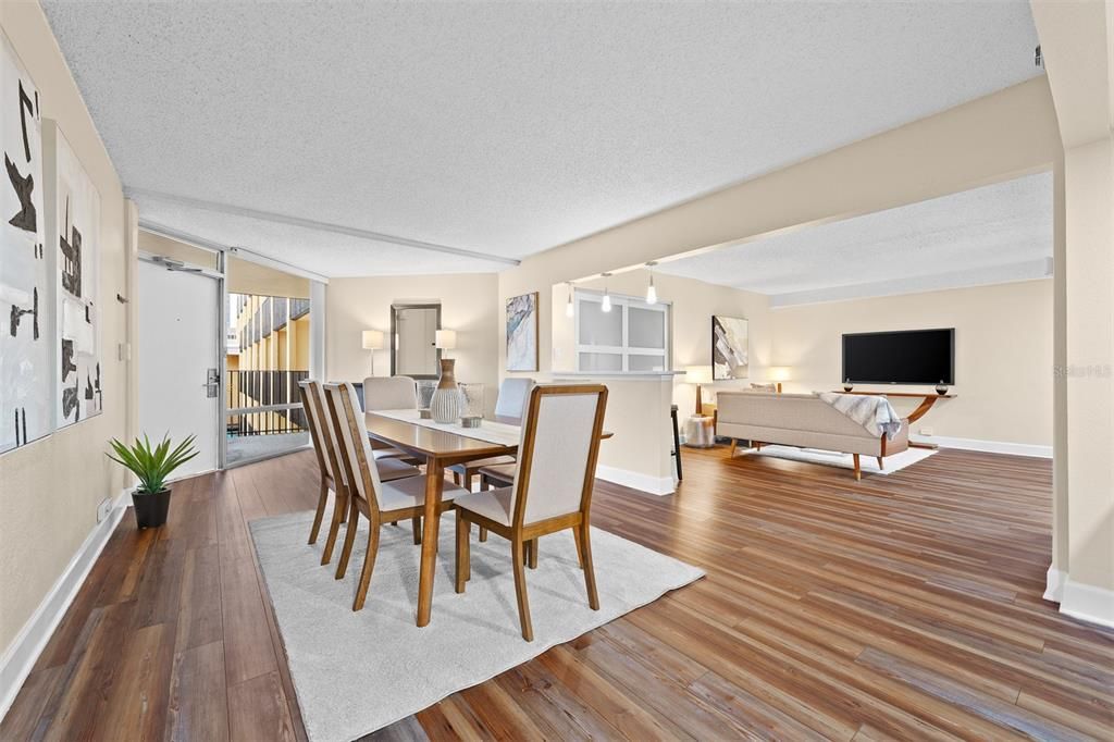 For Sale: $234,500 (2 beds, 2 baths, 1392 Square Feet)