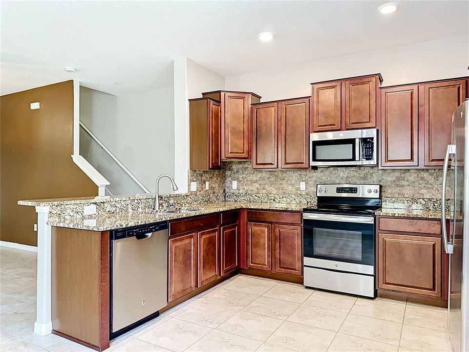 For Sale: $226,000 (2 beds, 2 baths, 1507 Square Feet)