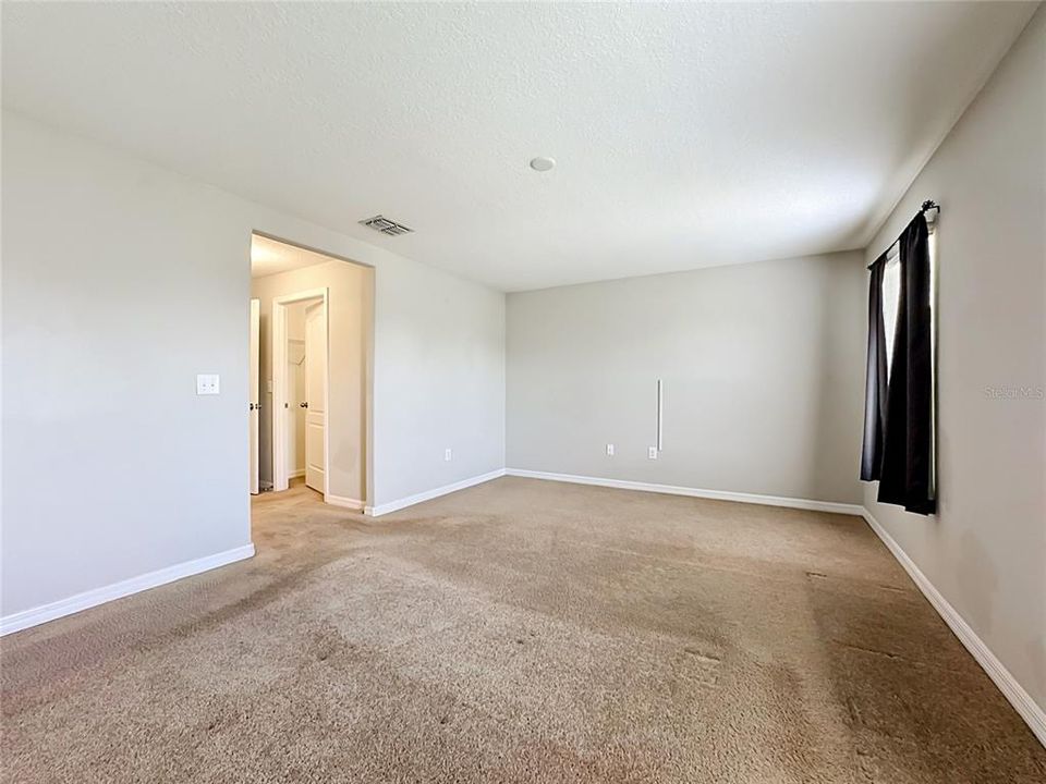 For Sale: $226,000 (2 beds, 2 baths, 1507 Square Feet)