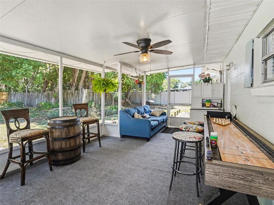 For Sale: $430,000 (3 beds, 1 baths, 1102 Square Feet)