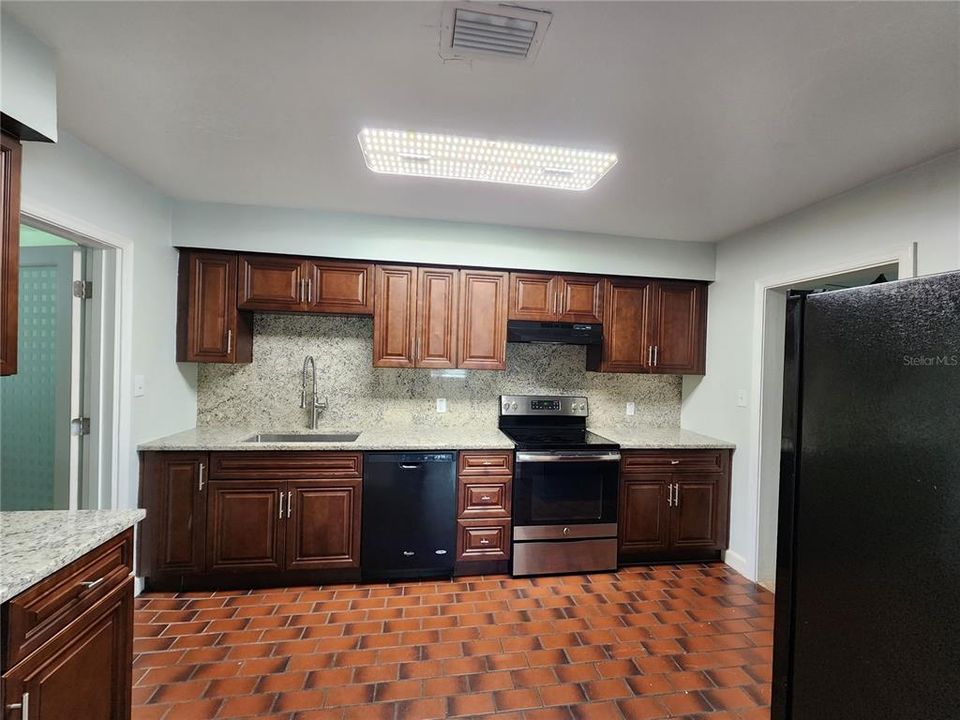 En Renta: $1,550 (2 camas, 1 baños, 1456 Pies cuadrados)