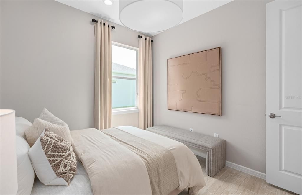 For Sale: $471,580 (2 beds, 2 baths, 1405 Square Feet)