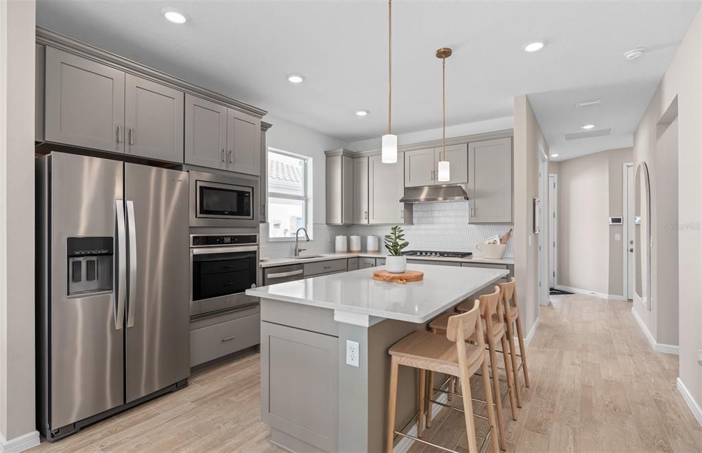 For Sale: $471,580 (2 beds, 2 baths, 1405 Square Feet)