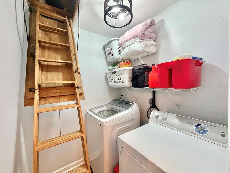 Activo con contrato: $267,900 (2 camas, 2 baños, 1008 Pies cuadrados)
