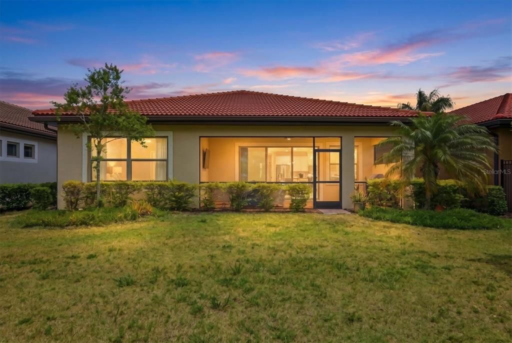 На продажу: $519,997 (3 спален, 2 ванн, 1984 Квадратных фут)