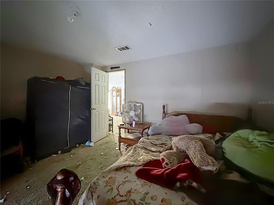 For Sale: $118,000 (3 beds, 2 baths, 1795 Square Feet)