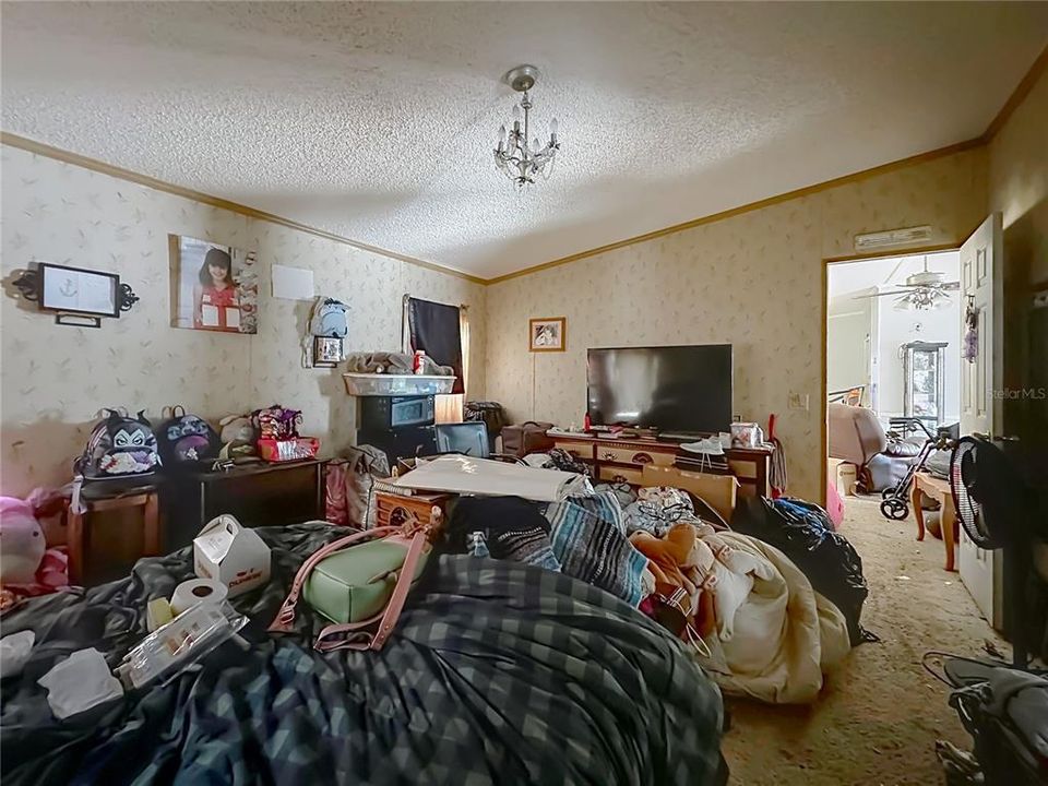 For Sale: $118,000 (3 beds, 2 baths, 1795 Square Feet)