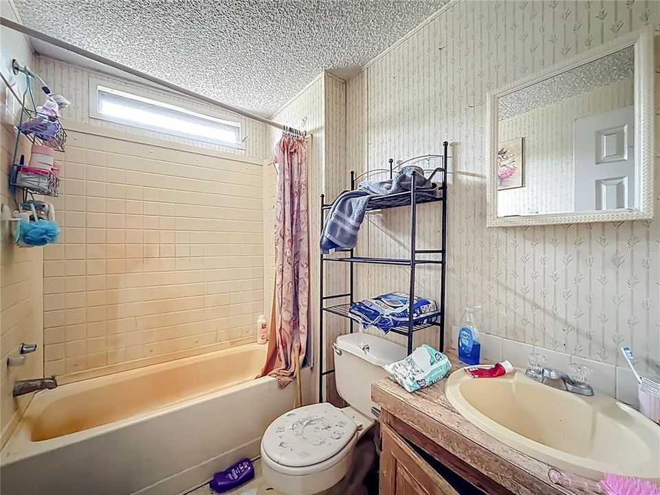 For Sale: $118,000 (3 beds, 2 baths, 1795 Square Feet)