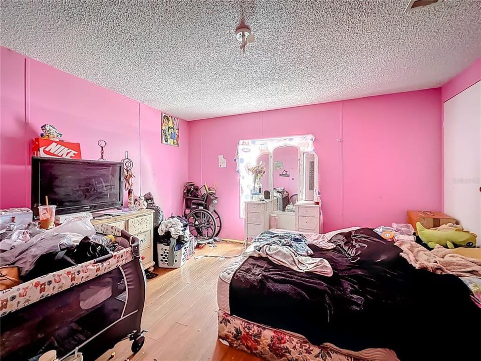 For Sale: $118,000 (3 beds, 2 baths, 1795 Square Feet)